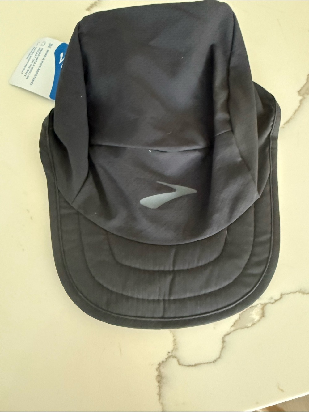 NEW Brooks Running Cap Hat Unisex One Size Black Lightweight Packable NWT